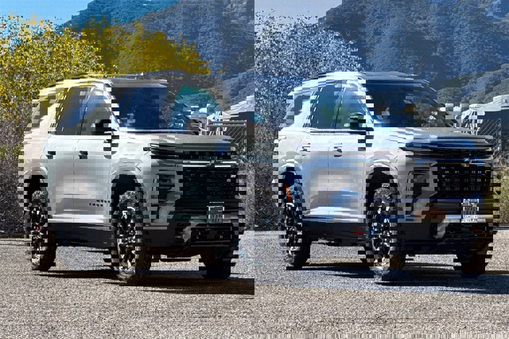 New 2026 Chevrolet Traverse Z71 image 2