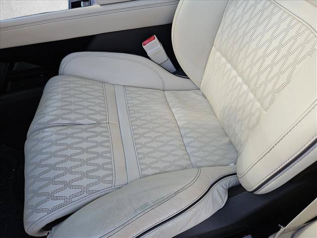 Used 2021 Lincoln Navigator L Black Label w/ Cargo Convenience Package AWD/4WD image 15