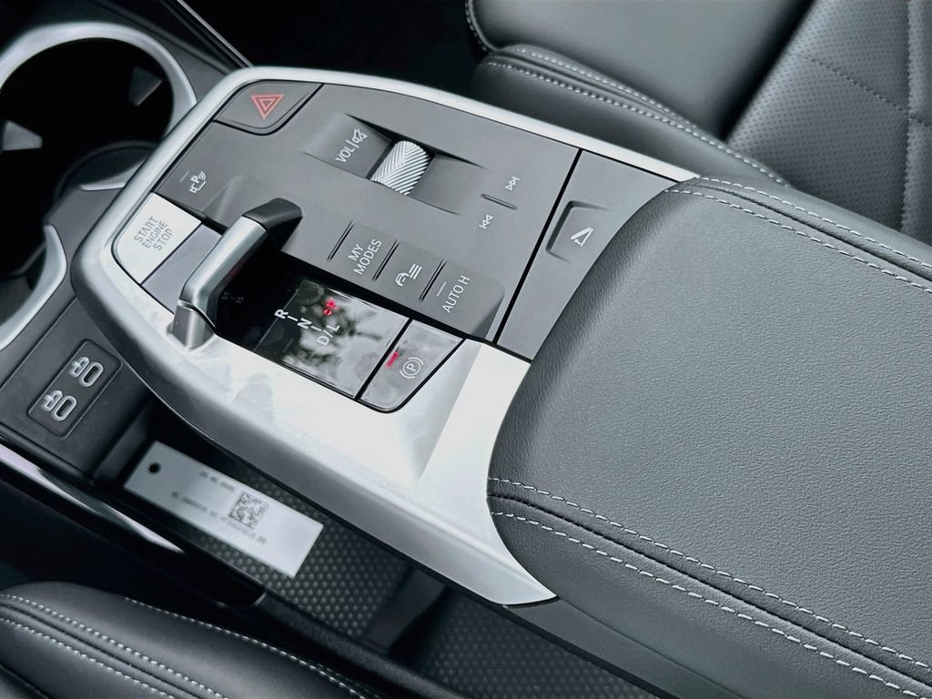 New 2027 BMW X1 xDrive28i AWD/4WD image 16