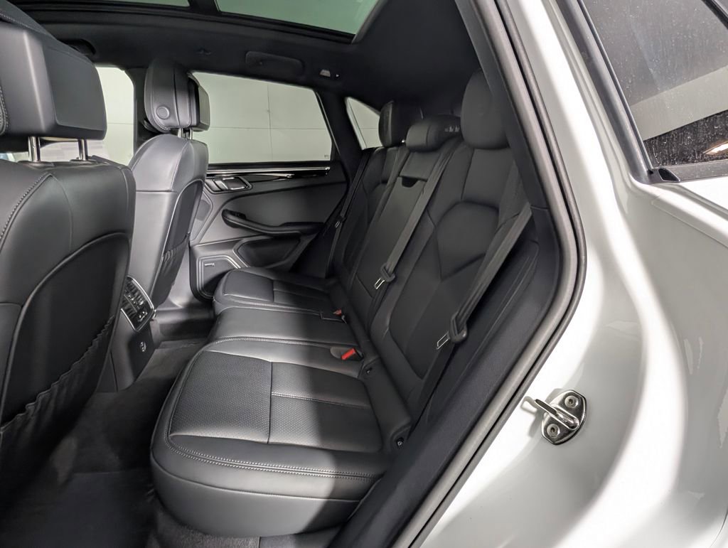 New 2026 Porsche Macan S image 24