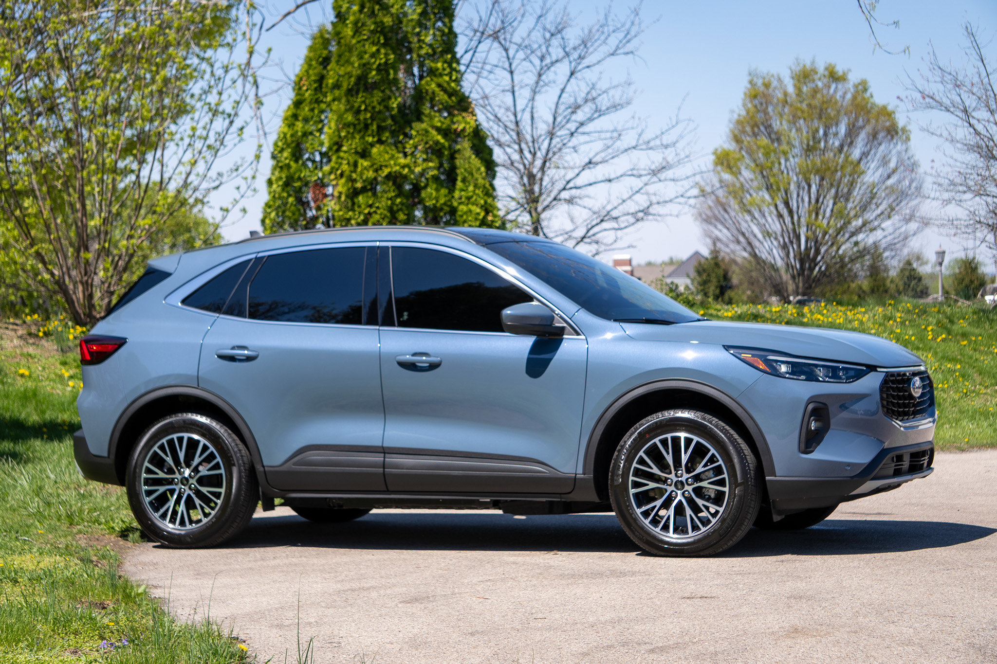 Used 2026 Ford Escape SE w/ PHEV Premium Package image 4