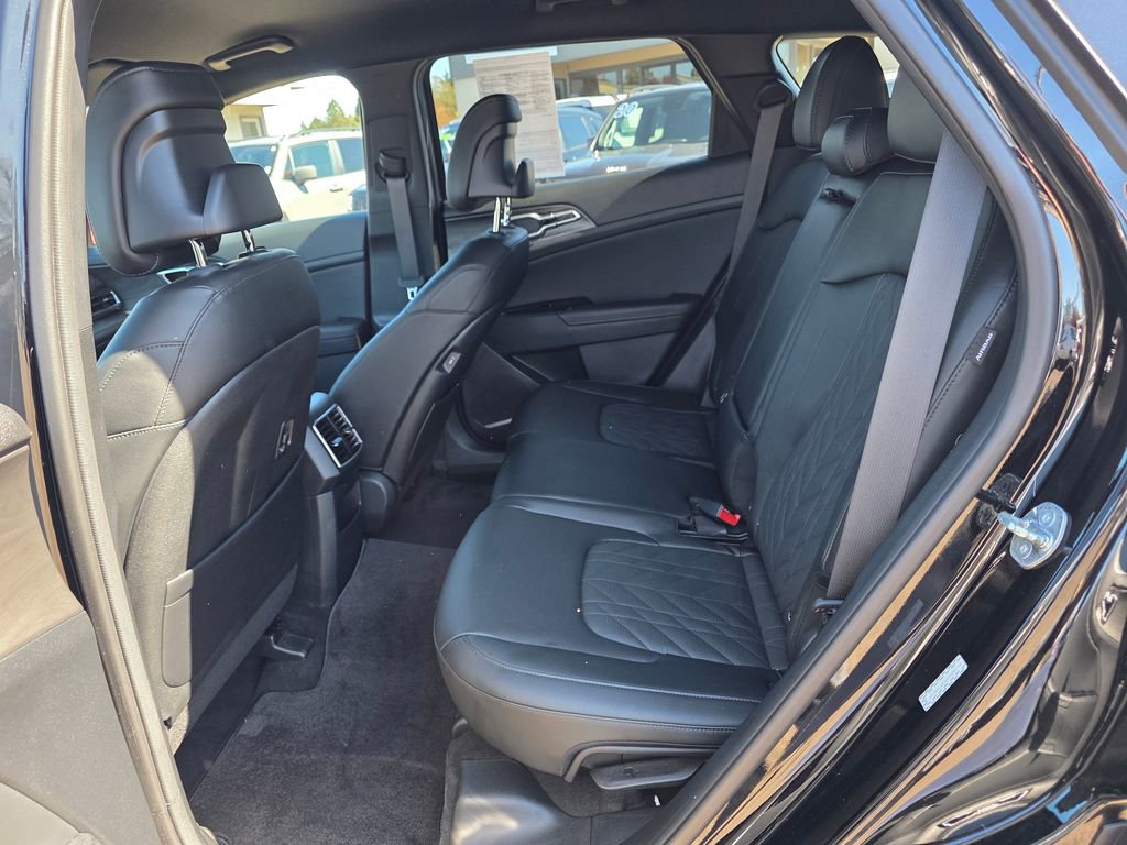 Used 2025 Kia Sportage X-Line image 11