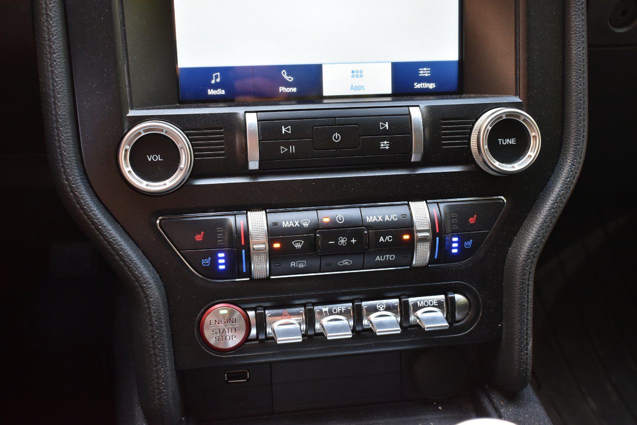 Used 2022 Ford Mustang Coupe RWD image 21