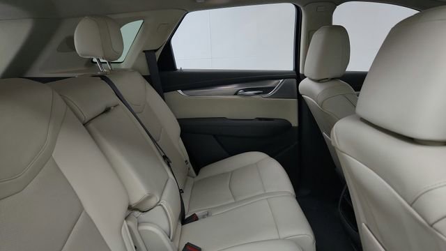 Used 2021 Cadillac XT5 Premium Luxury w/ LPO, Floor Liner Package image 22