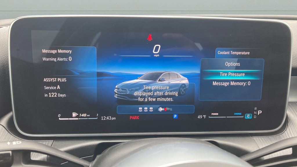 Used 2025 Mercedes-Benz C 300 4MATIC Sedan image 27