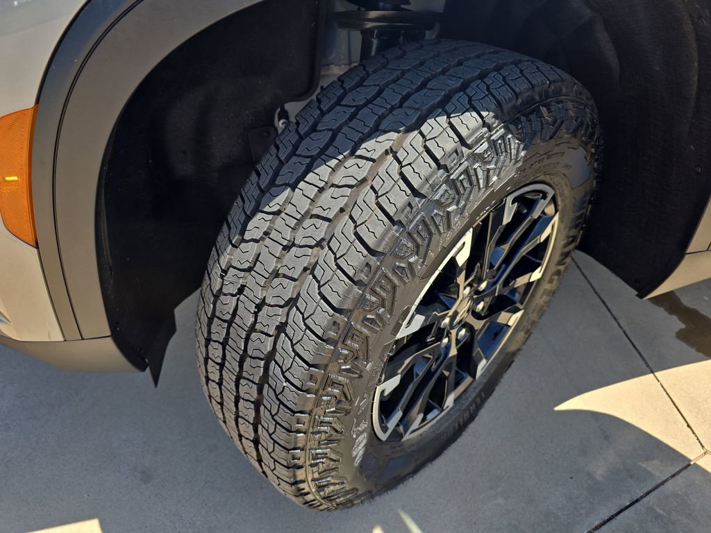 New 2026 Chevrolet Traverse Z71 AWD/4WD image 32