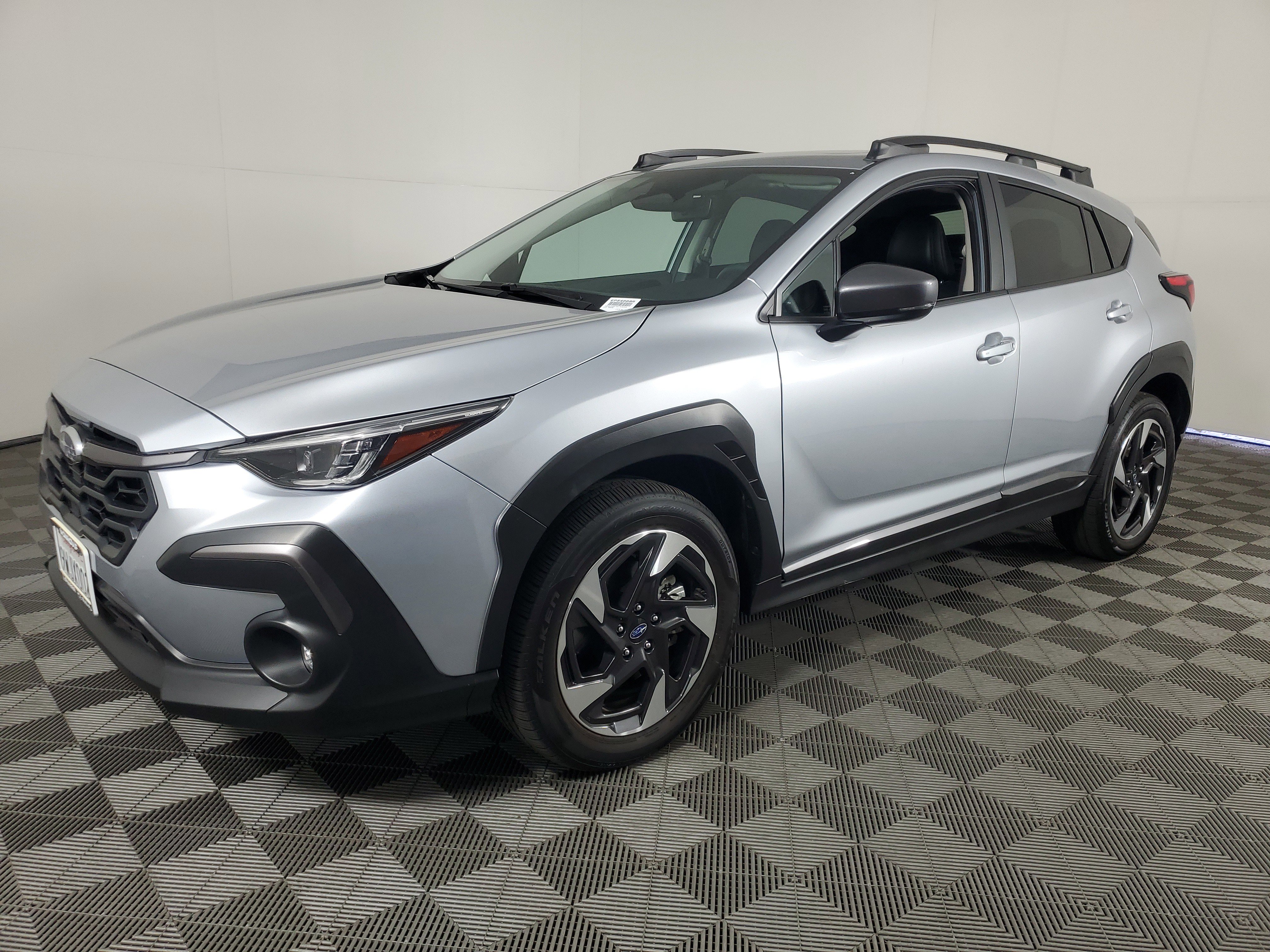 Used 2025 Subaru Crosstrek 2.5i Limited w/ Crosstrek Mirror Package AWD/4WD image 8