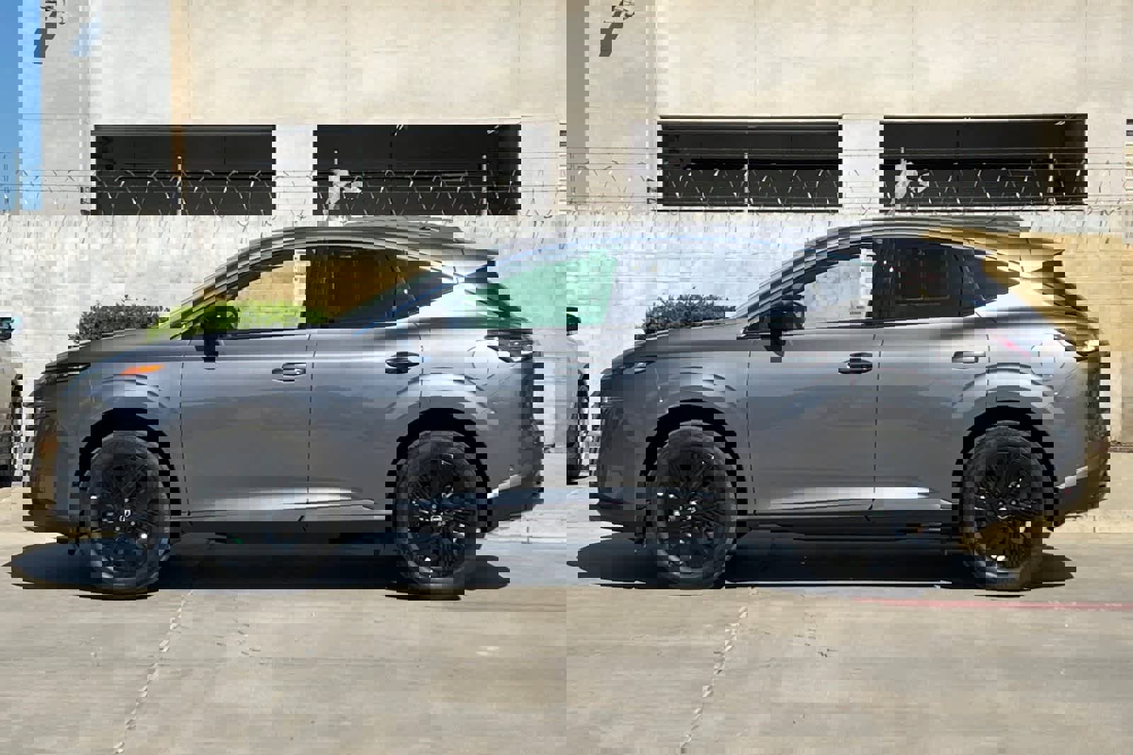 Certified 2025 Nissan Murano SV image 6