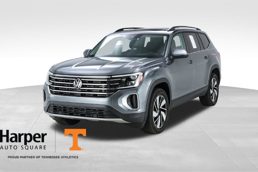 Used 2025 Volkswagen Atlas SE w/ Panoramic Sunroof Package FWD image 1
