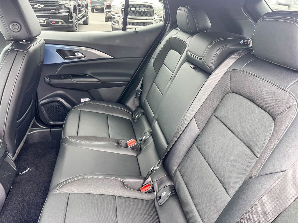 New 2026 Chevrolet Equinox EV LT image 17