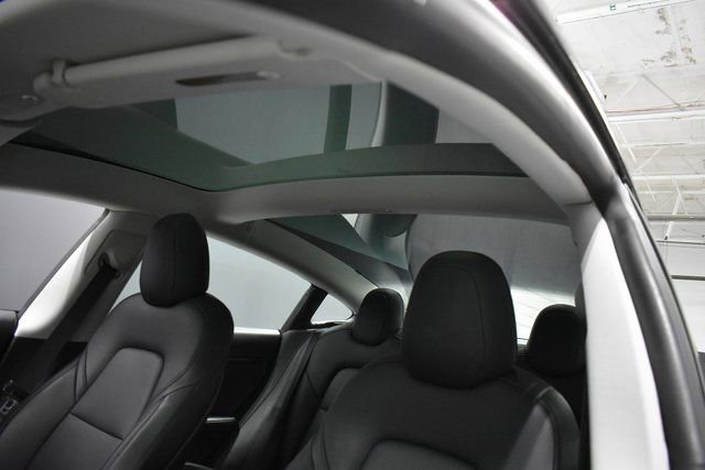 Used 2020 Tesla Model 3 Long Range image 17