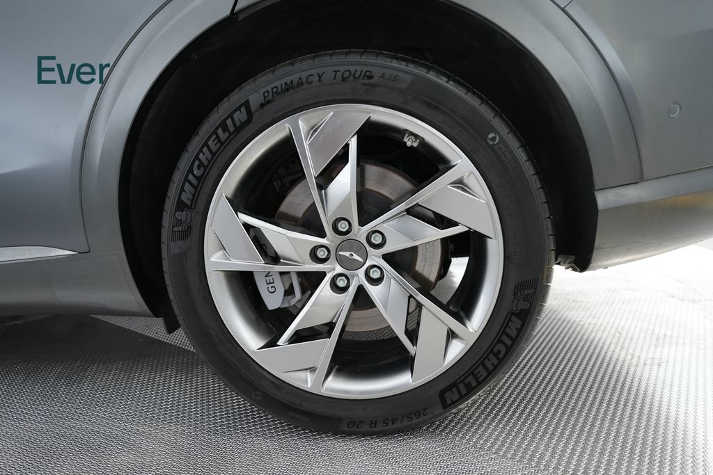 Used 2023 Genesis Electrified GV70 AWD/4WD image 9