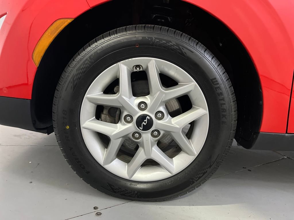 Used 2023 Kia Soul LX w/ LX Technology Package image 15