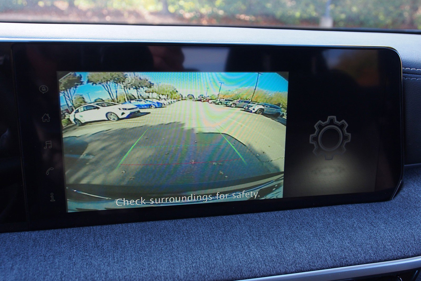 Used 2025 Nissan Kicks SV image 27