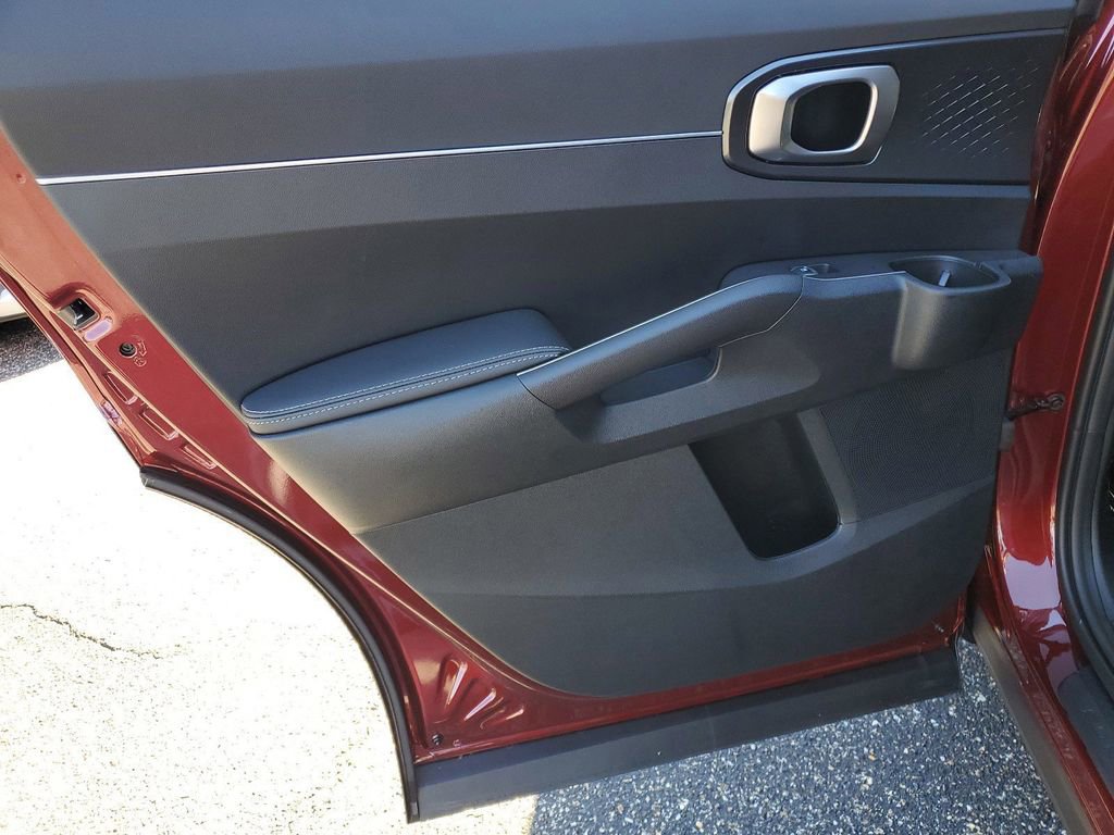 Used 2025 Kia Sorento S w/ Panoramic Sunroof Package FWD image 24