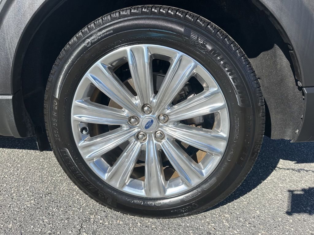 Used 2021 Ford Explorer Limited w/ Hybrid Equipment Group 310A image 37