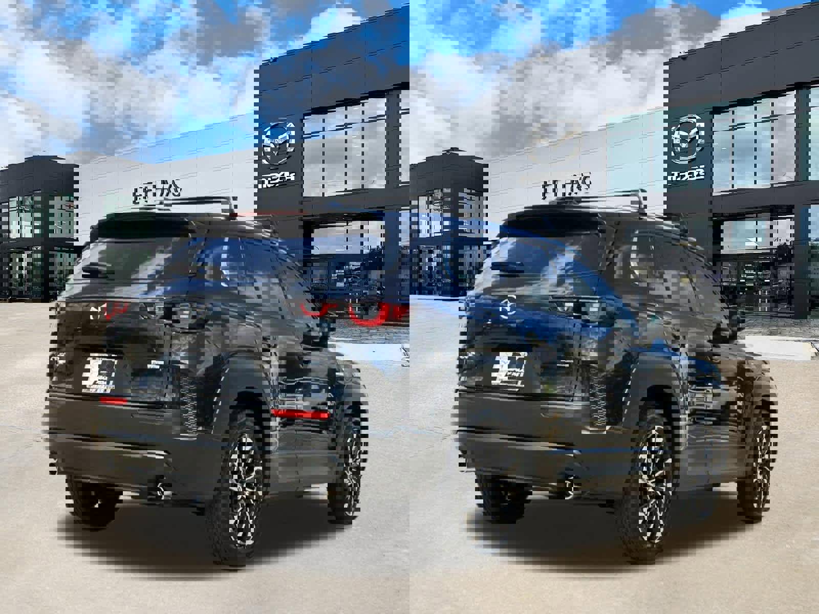 Used 2025 MAZDA CX-50 2.5 Hybrid w/ Weather Package image 3