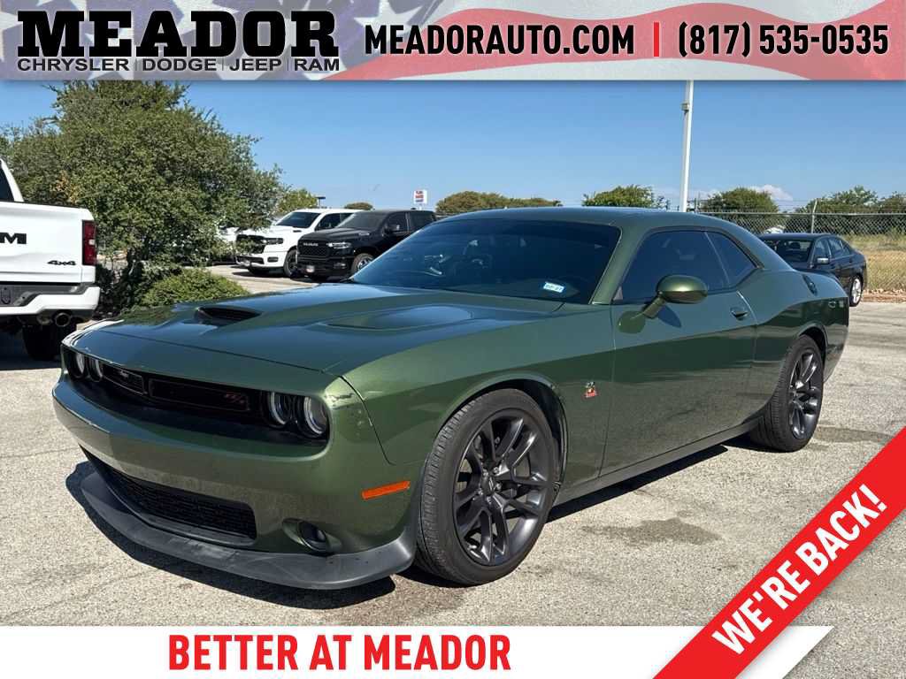 Used 2022 Dodge Challenger R/T Scat Pack RWD image 1