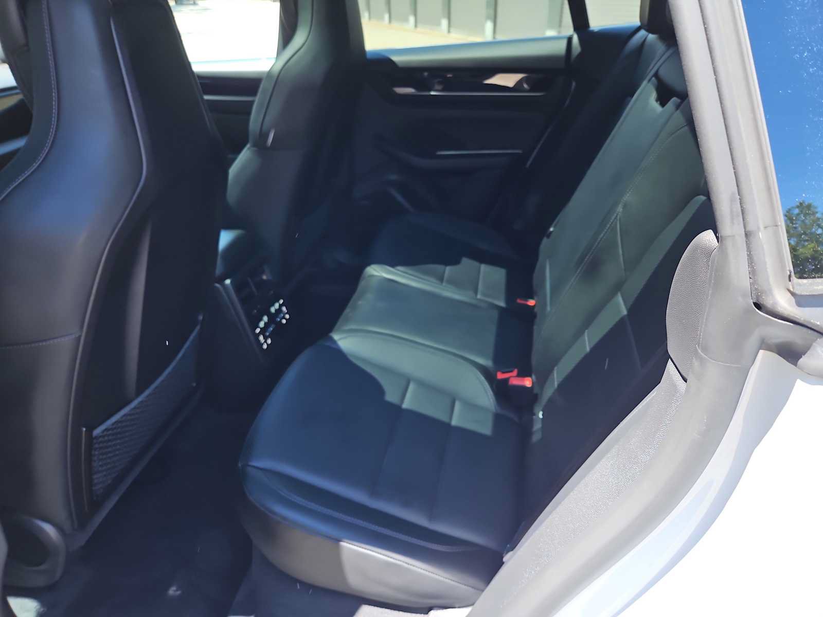 Certified 2025 Porsche Macan 4 Electric AWD/4WD image 48