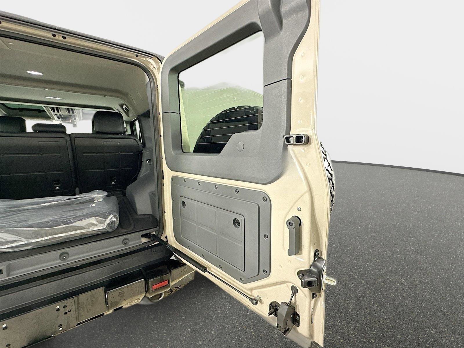 New 2025 INEOS Grenadier Fieldmaster Edition image 44