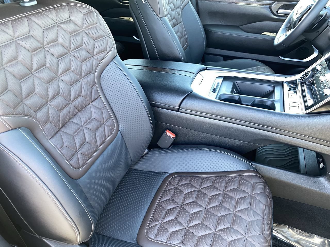 New 2026 Nissan Armada Platinum Reserve AWD/4WD image 11