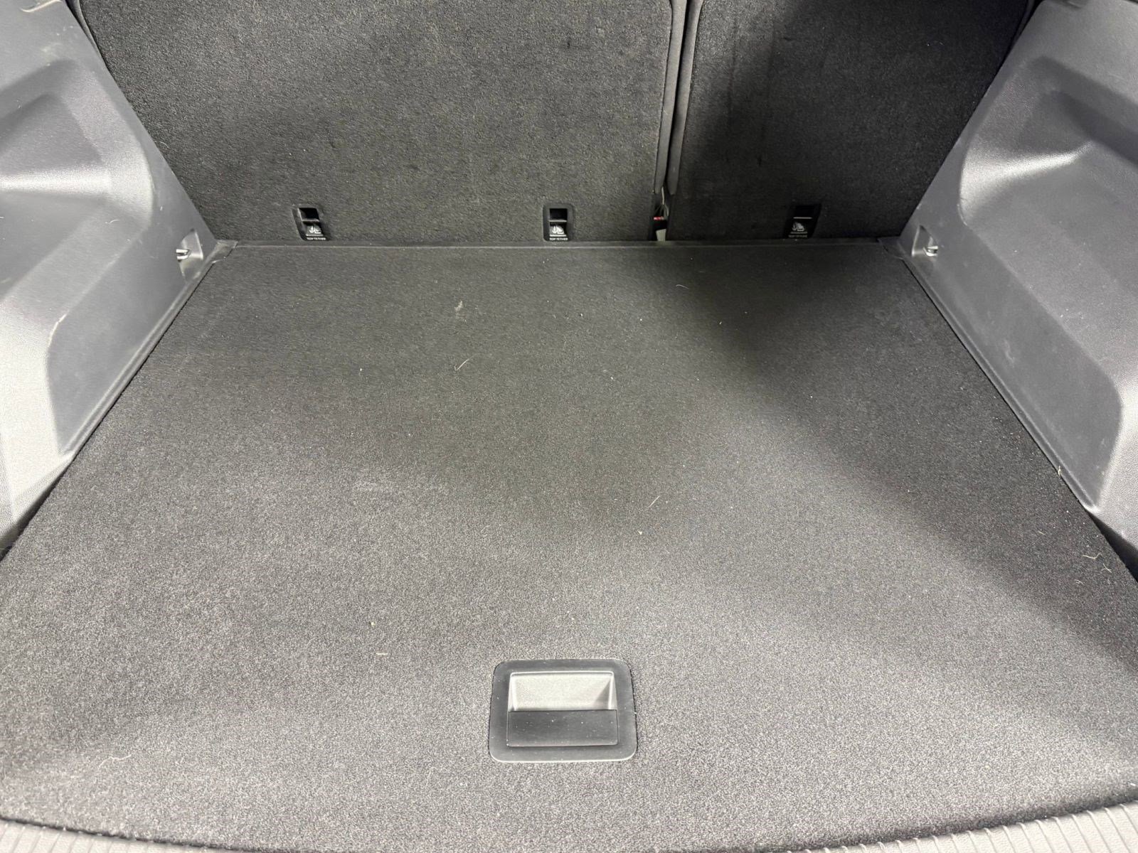 Used 2023 Volkswagen Atlas Cross Sport SEL Premium R-Line AWD/4WD image 23