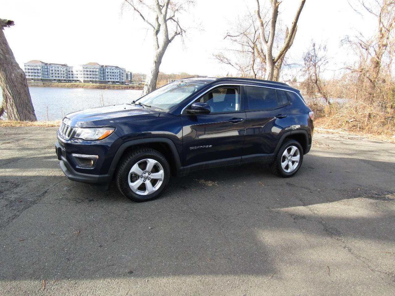 Used 2021 Jeep Compass Latitude image 2