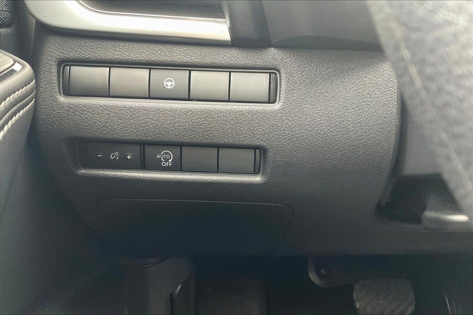 Certified 2023 Nissan Rogue SV AWD/4WD image 39