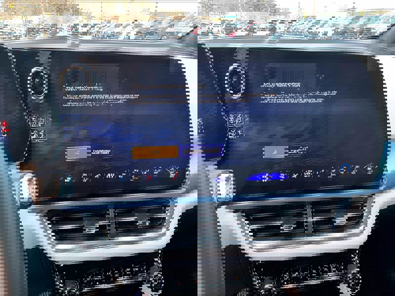 Used 2025 Chevrolet Equinox EV LT image 26