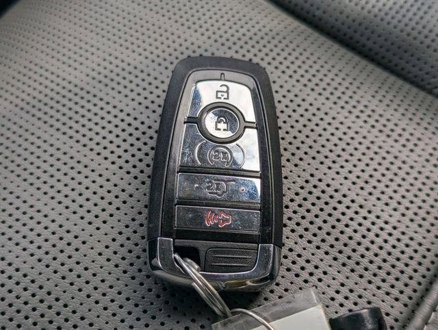 Used 2022 Lincoln Navigator Black Label AWD/4WD image 32