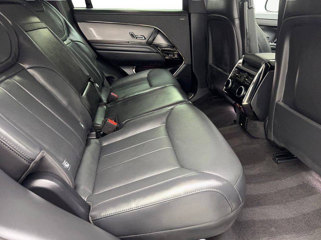 Used 2024 Land Rover Range Rover Sport SE image 37