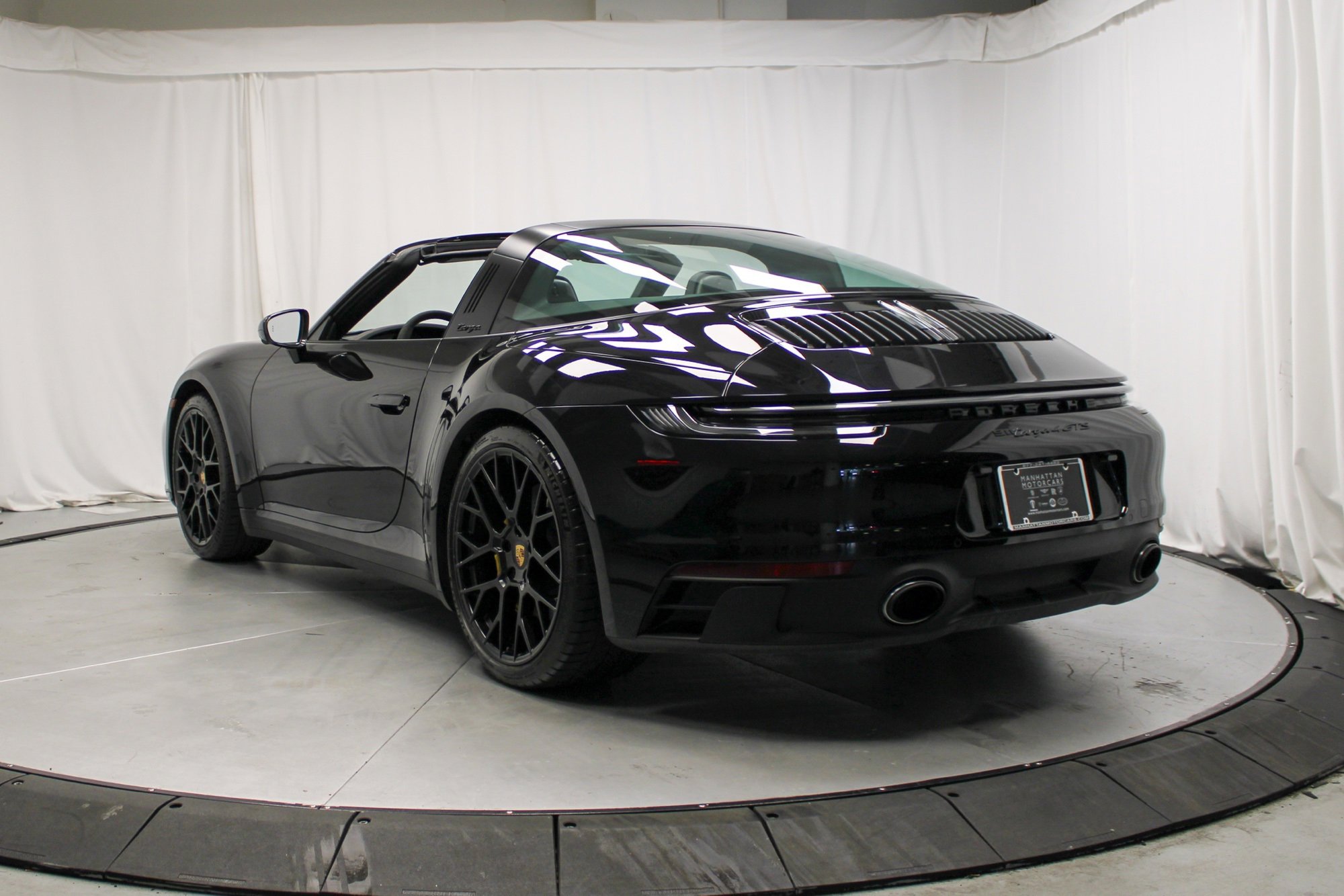 Certified 2023 Porsche 911 Targa 4 GTS image 15