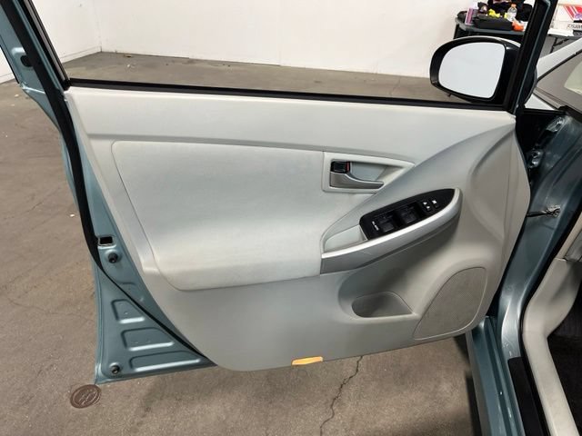 Used 2015 Toyota Prius Three FWD image 23