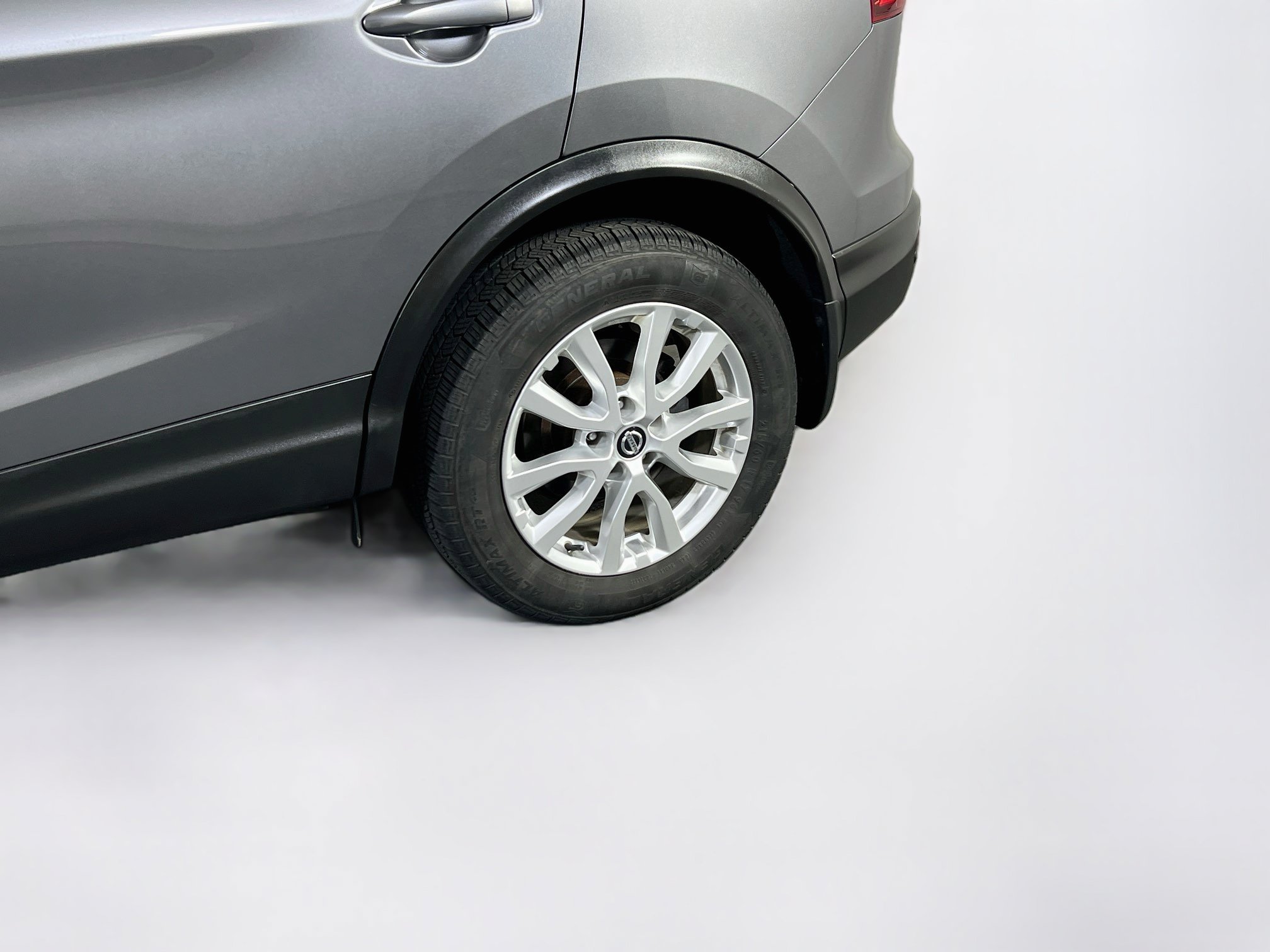 Used 2021 Nissan Rogue Sport S AWD/4WD image 28