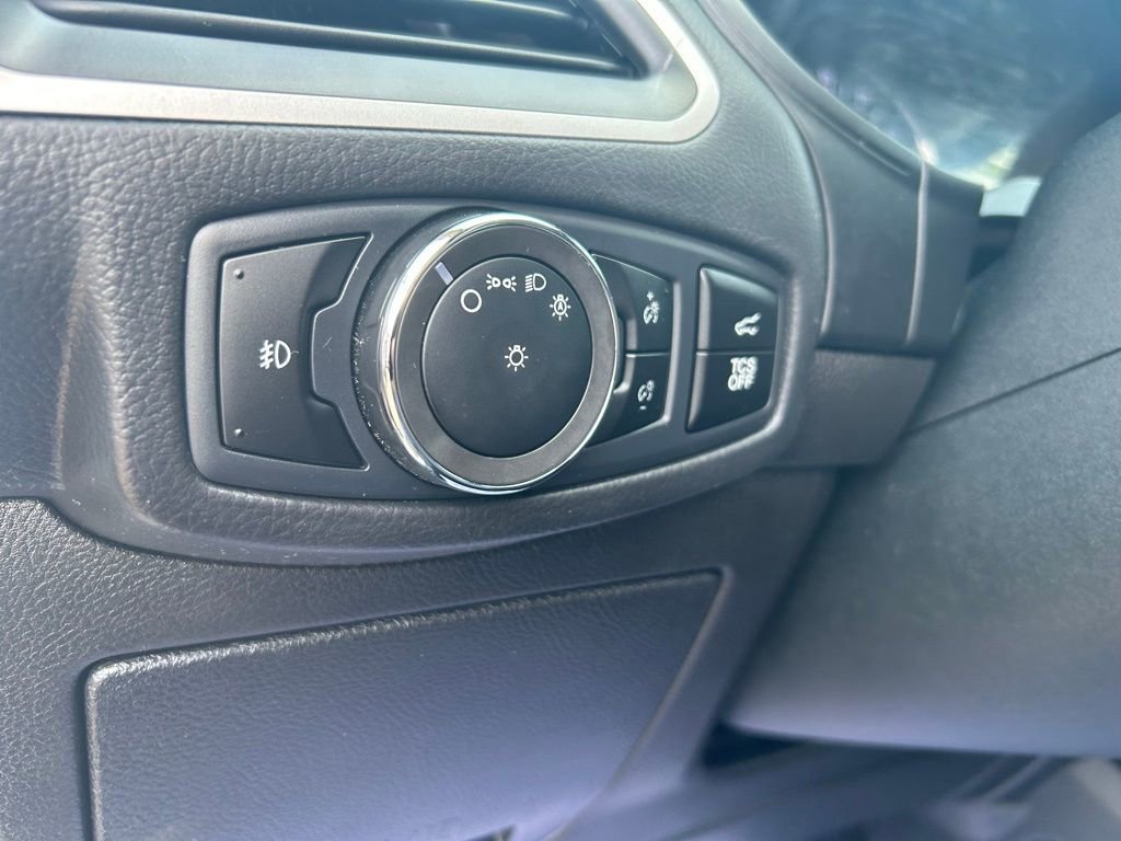 Certified 2023 Ford Edge SEL w/ Convenience Package AWD/4WD image 18