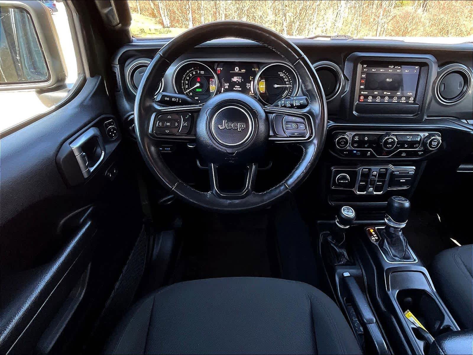 Used 2023 Jeep Wrangler Unlimited w/ Cold Weather Group AWD/4WD image 17