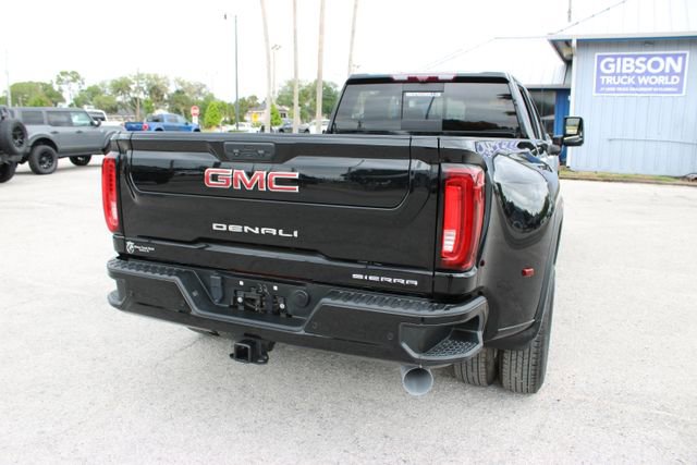 Used 2022 GMC Sierra 3500 Denali w/ Denali Ultimate Package AWD/4WD image 12