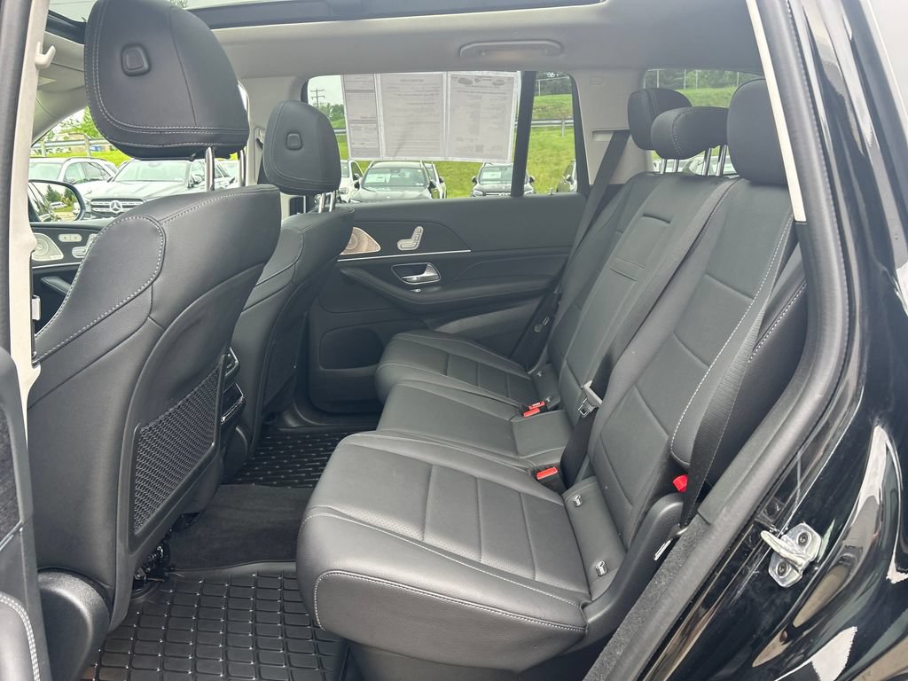 Used 2026 Mercedes-Benz GLS 450 4MATIC image 25