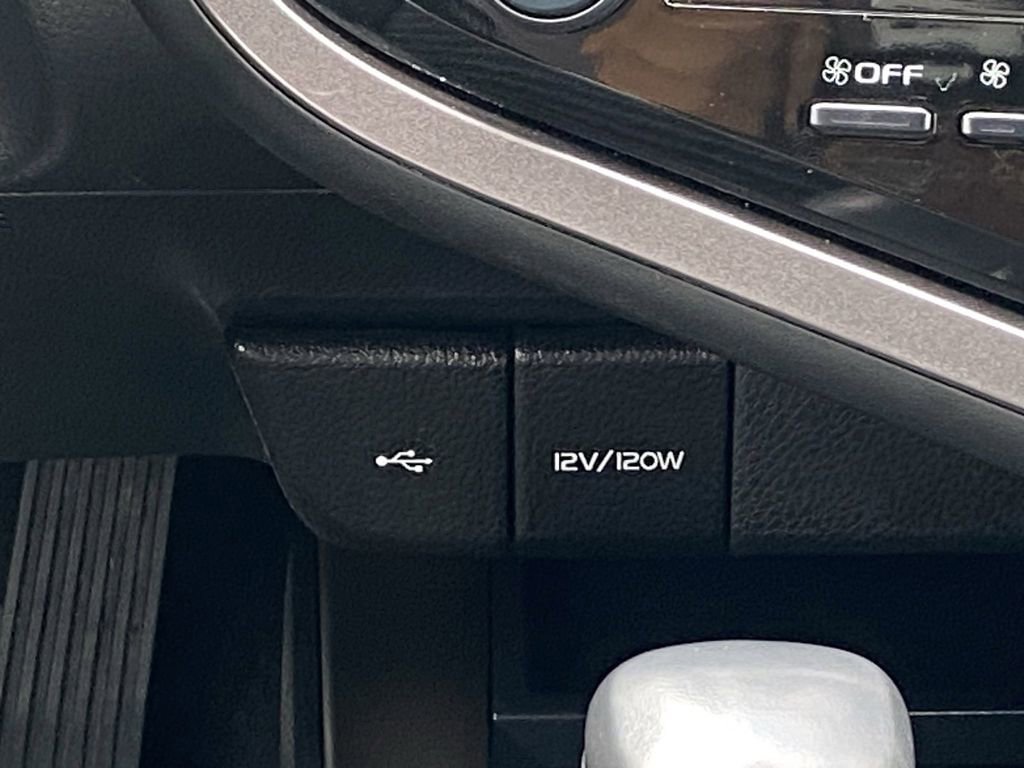 Certified 2023 Toyota Camry SE FWD image 32