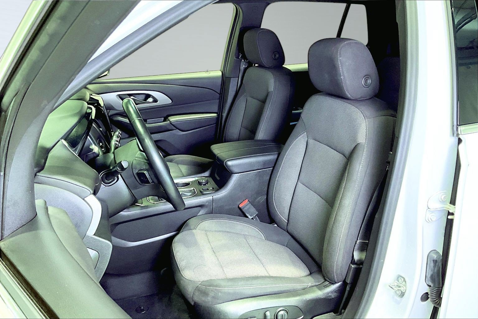 Used 2023 Chevrolet Traverse LT AWD/4WD image 21