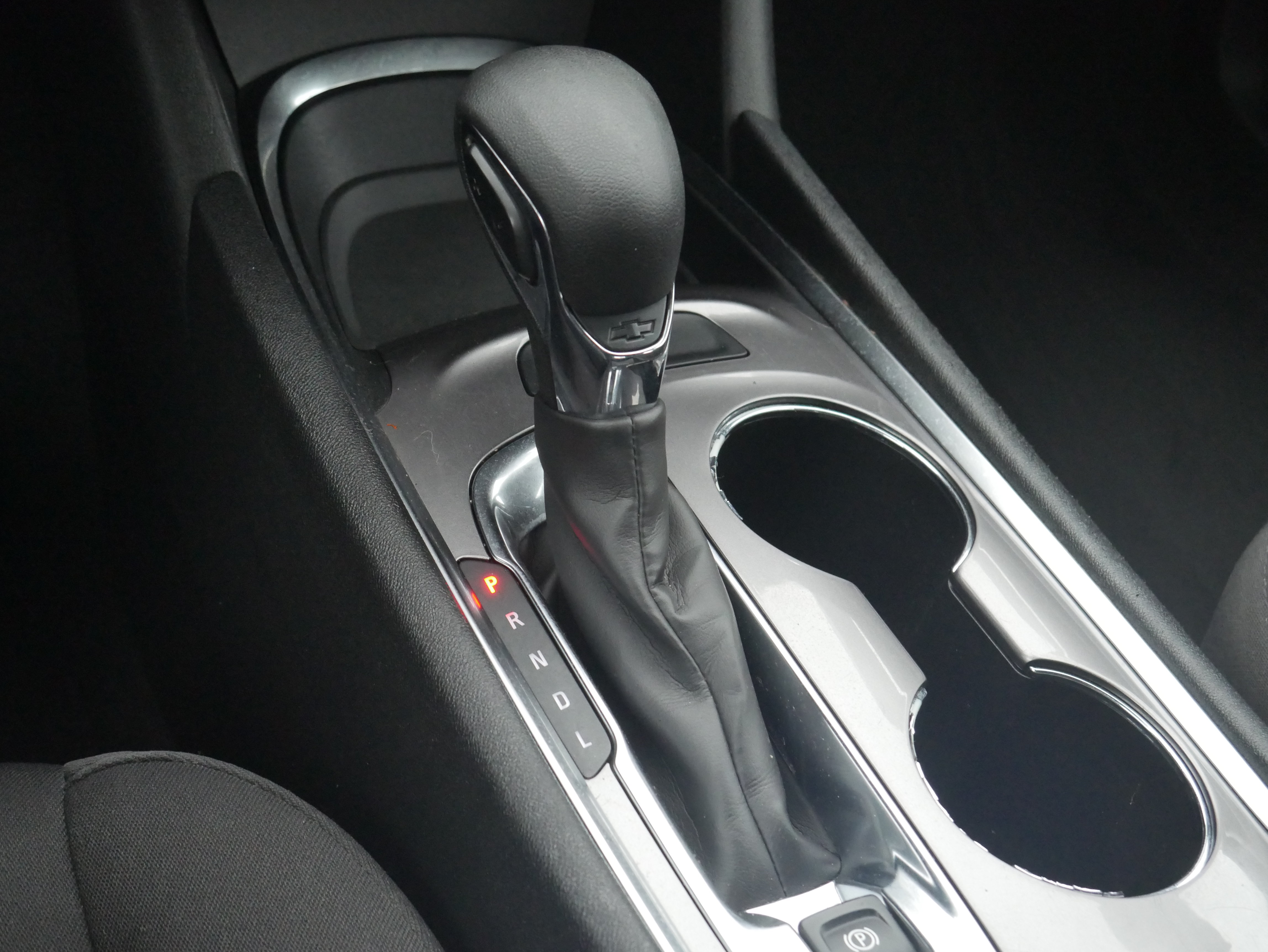 Used 2022 Chevrolet Malibu LT FWD image 14