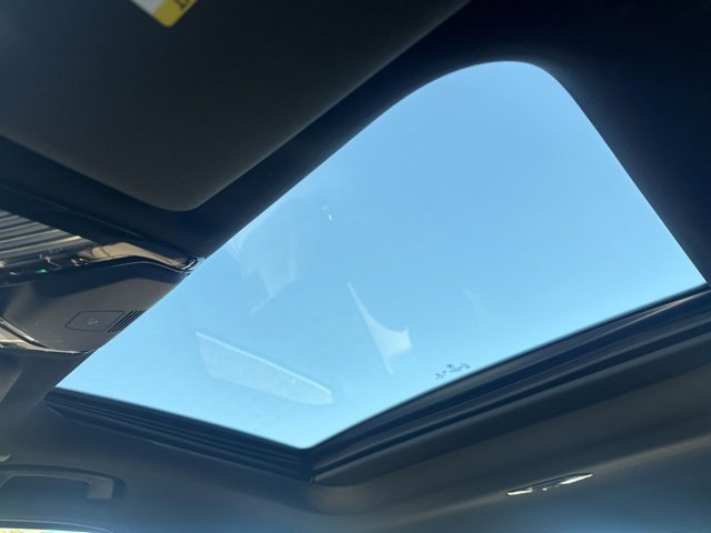 Used 2021 BMW 330i xDrive Sedan w/ Convenience Package image 18