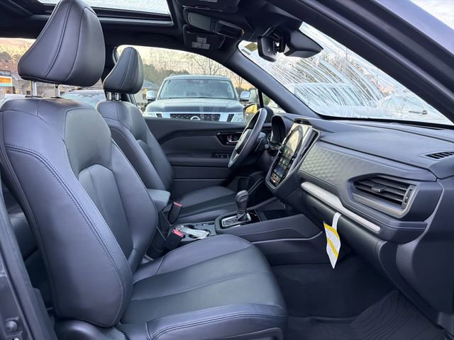 Used 2025 Subaru Forester Limited image 17