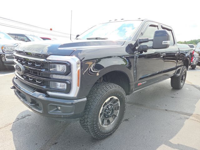 Used 2024 Ford F250 Lariat w/ Lariat Ultimate Package AWD/4WD image 2
