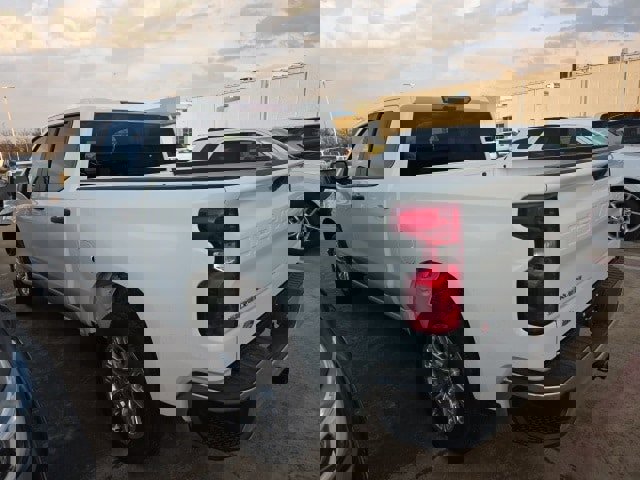 Used 2021 Chevrolet Silverado 1500 W/T w/ WT Value Package image 3