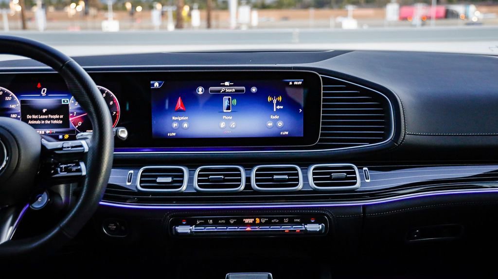 Used 2025 Mercedes-Benz GLE 53 AMG 4MATIC image 16