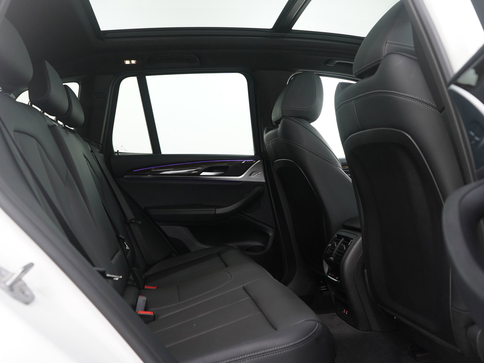 Used 2024 BMW X3 xDrive30i image 12