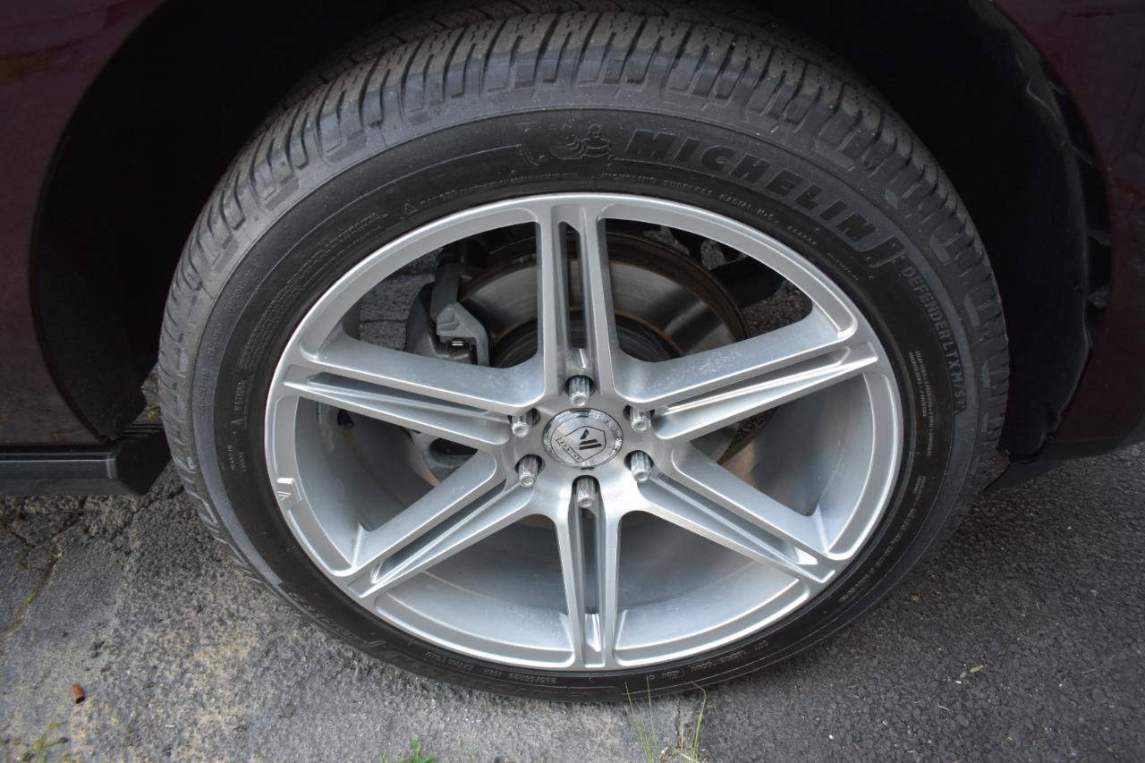 Used 2018 Lincoln Navigator Select RWD image 30