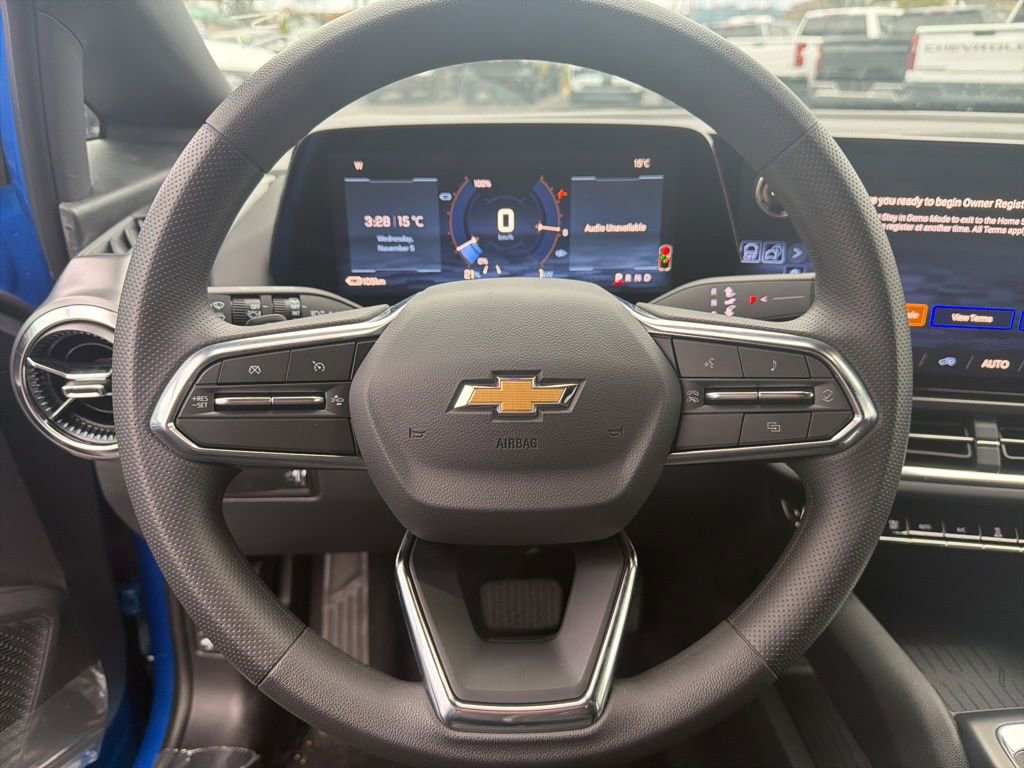 New 2026 Chevrolet Equinox EV LT image 6