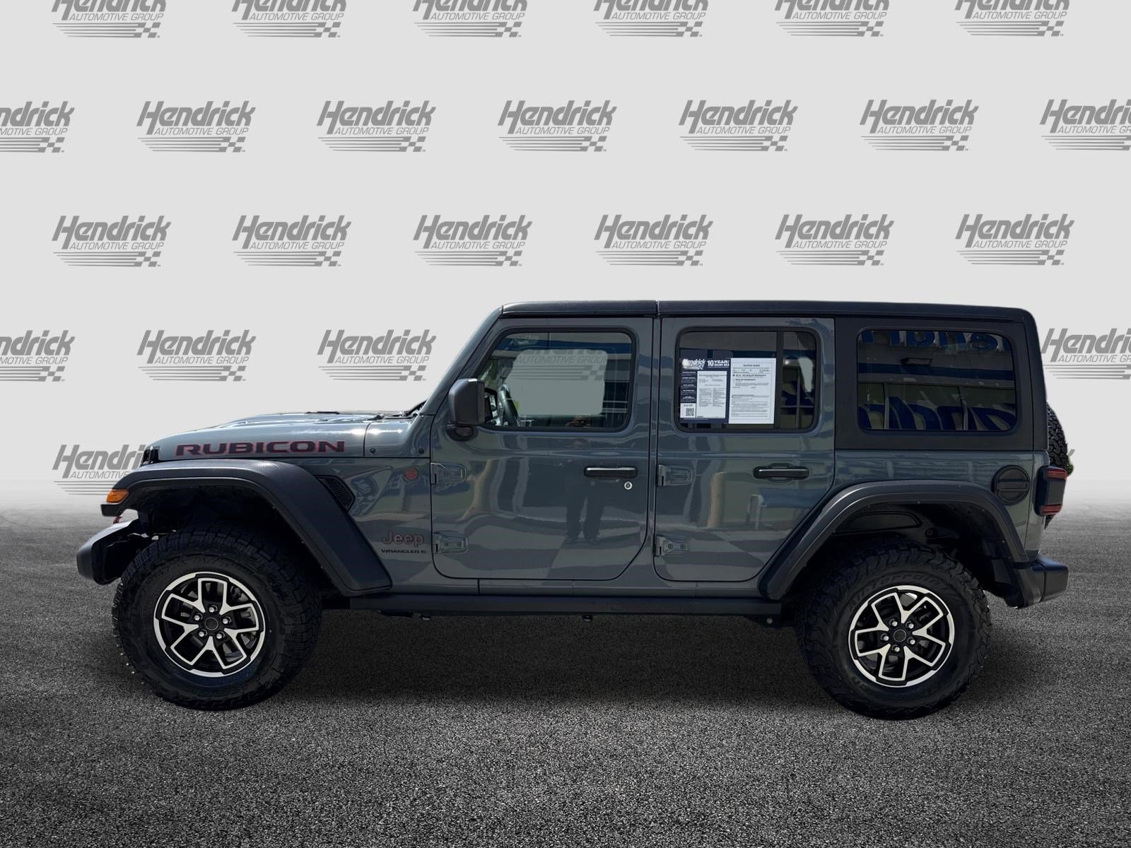 Used 2024 Jeep Wrangler Unlimited Rubicon AWD/4WD image 7